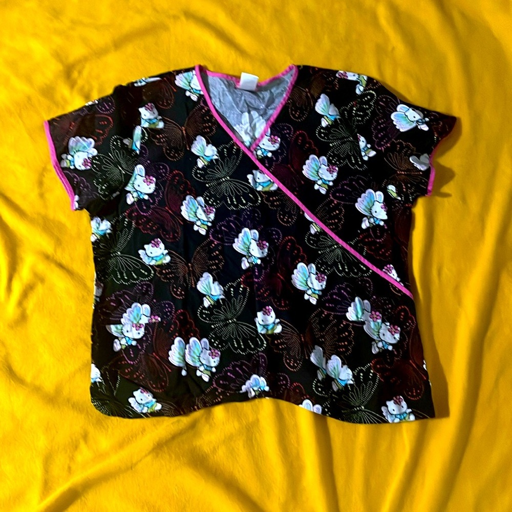 Women’s hello kitty size 2xl scrub top!